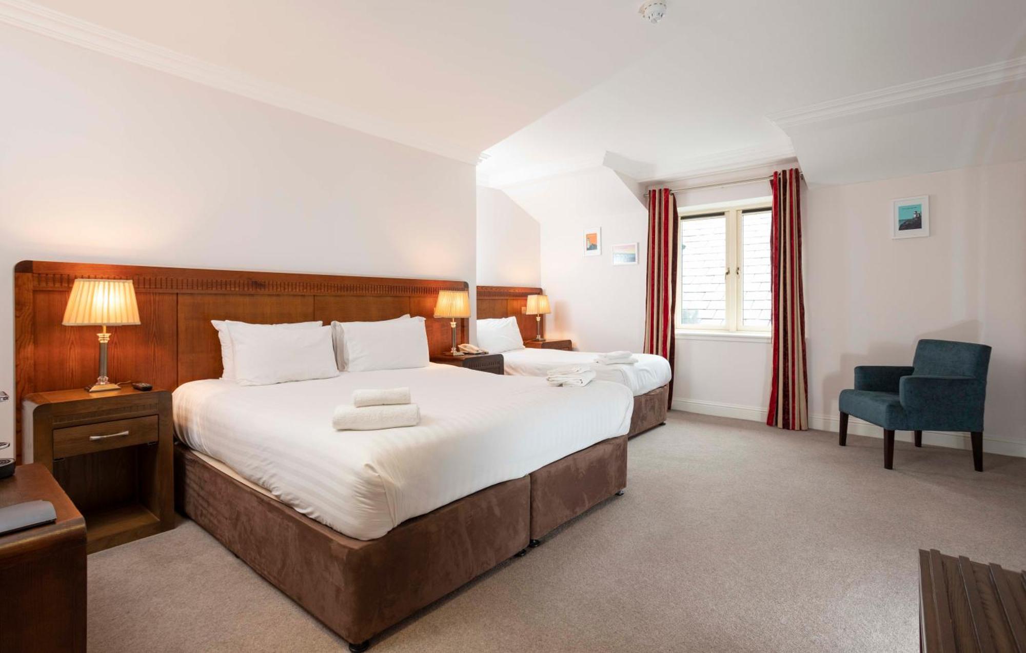 Schull Harbour Hotel & Leisure Centre Bagian luar foto